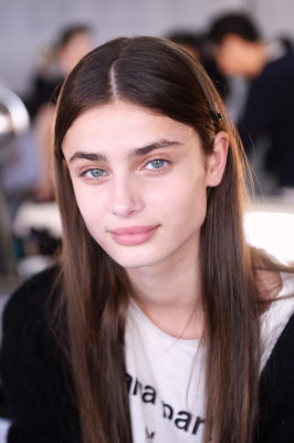 Taylor Hill pic #943726