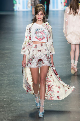 Taylor Hill pic #943678