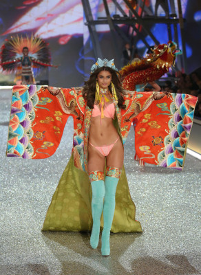 Taylor Hill pic #895840