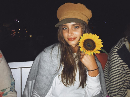 Taylor Hill pic #955086