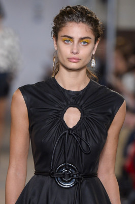 Taylor Hill pic #1101972