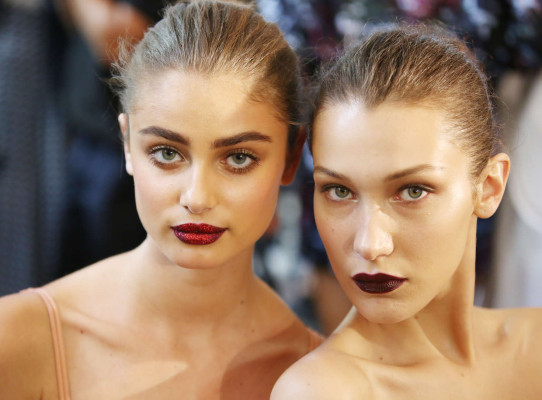 Taylor Hill pic #863033