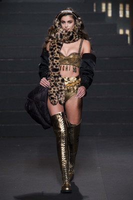 Taylor Hill pic #1095171