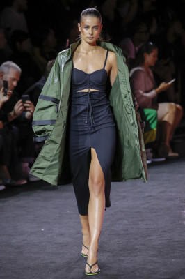 Taylor Hill pic #1103364