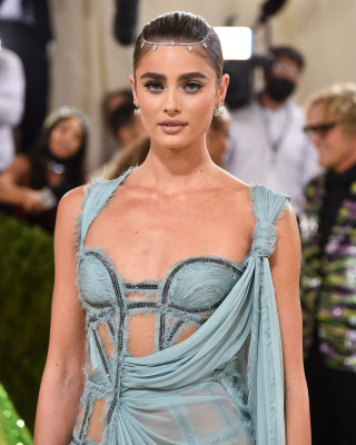 Taylor Hill pic #1270102