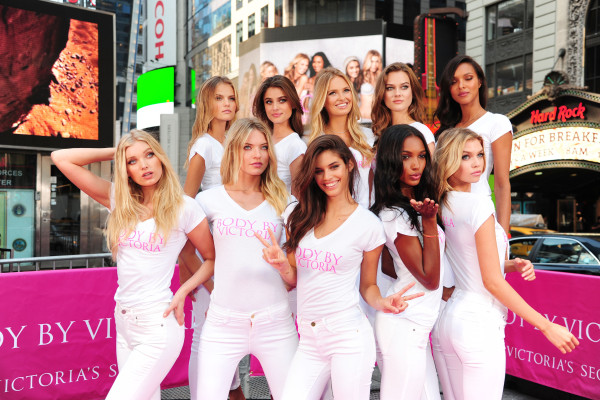 Taylor Hill pic #820713
