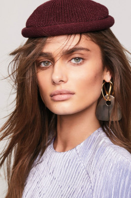 Taylor Hill pic #1088186
