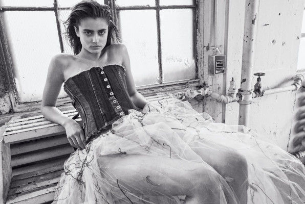 Taylor Hill pic #1140075