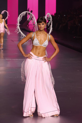 photo 27 in Taylor Hill gallery [id1365590] 2025-02-11 00:00:00