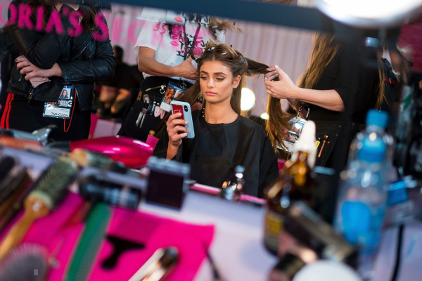 Taylor Hill pic #1080918