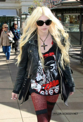 Taylor Momsen pic #596602