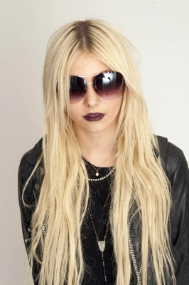 photo 22 in Momsen gallery [id277708] 2010-08-13 00:00:00