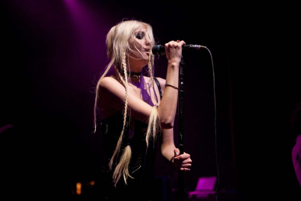 photo 16 in Taylor Momsen gallery [id416338] 2011-11-07 00:00:00