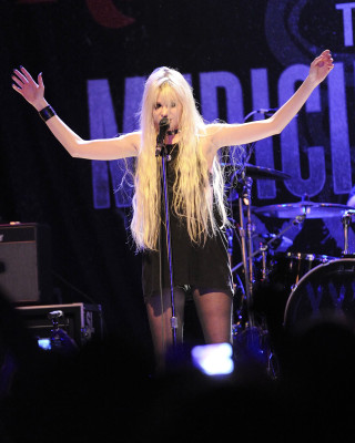 photo 17 in Taylor Momsen gallery [id520056] 2012-08-07 00:00:00
