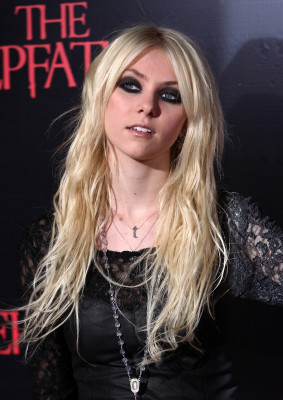 photo 23 in Taylor Momsen gallery [id200023] 2009-11-13 00:00:00