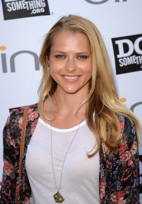 Teresa Palmer pic #495130