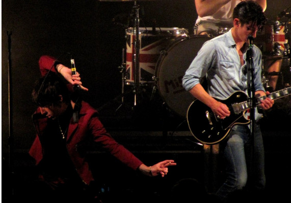 photo 3 in The Last Shadow Puppets gallery [id680727] 2014-03-18 00:00:00