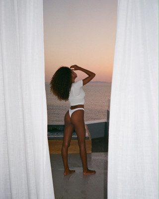 Tina Kunakey pic #1233510