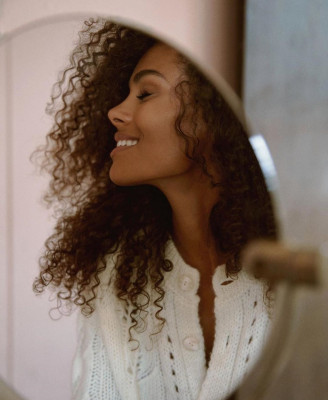 Tina Kunakey pic #1232656