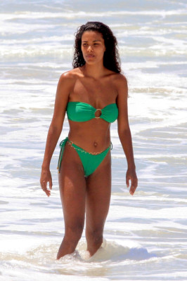 Tina Kunakey pic #1249139