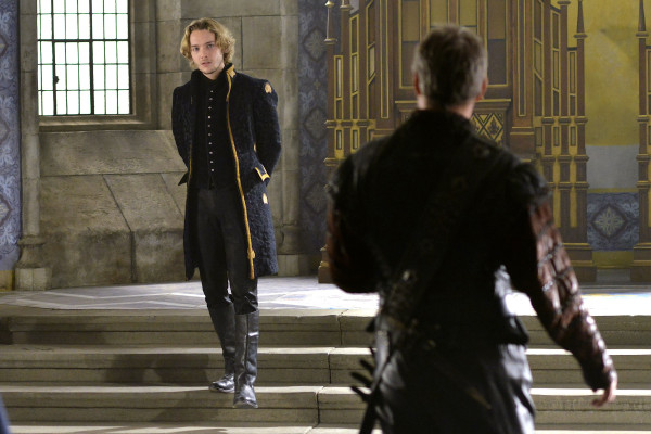 Toby Regbo  pic #712459
