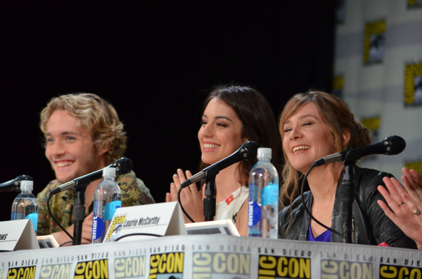 Toby Regbo  pic #729244