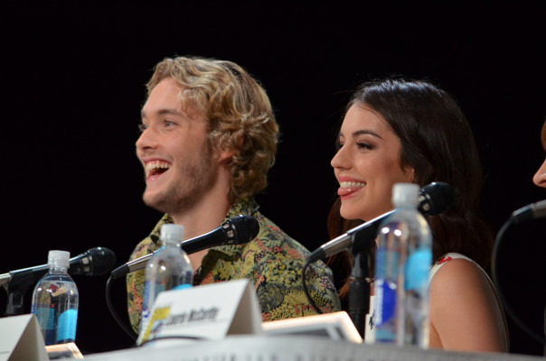 Toby Regbo  pic #729245