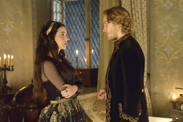 Toby Regbo  pic #706479