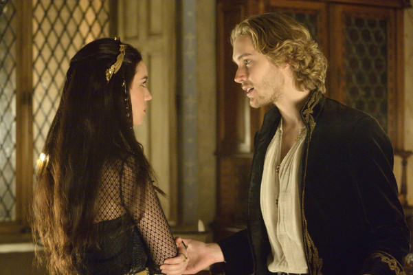 Toby Regbo  pic #706474