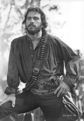 Tommy Lee Jones pic #363098