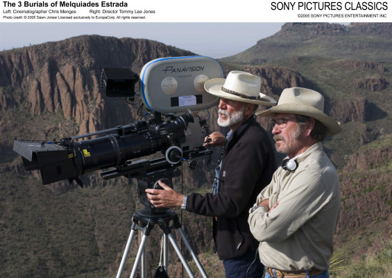 Tommy Lee Jones pic #369255