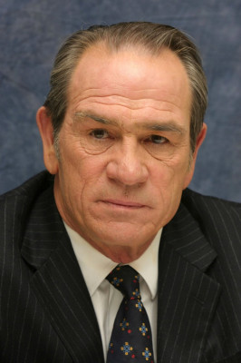 Tommy Lee Jones pic #332240