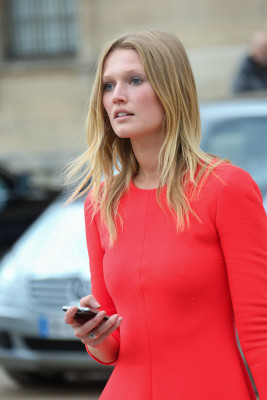 Toni Garrn pic #944610
