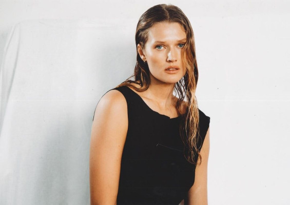 Toni Garrn pic #1345435