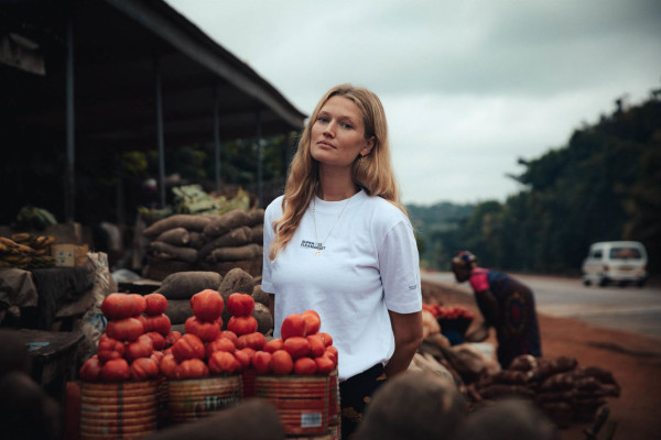 Toni Garrn pic #1335086