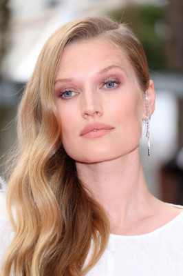 Toni Garrn pic #1303298