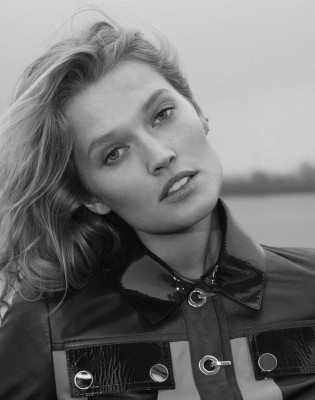 Toni Garrn pic #1031171