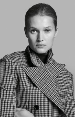Toni Garrn pic #1128137