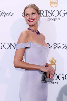 Toni Garrn pic #936847