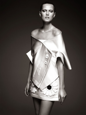 Toni Garrn pic #560365
