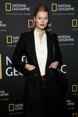 Toni Garrn pic #1298109