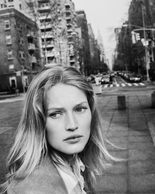 Toni Garrn pic #1133423