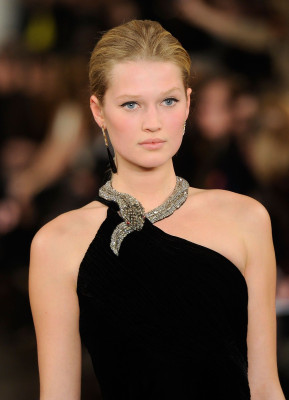 Toni Garrn pic #473238