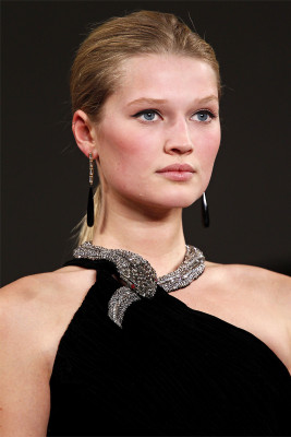 Toni Garrn pic #473234