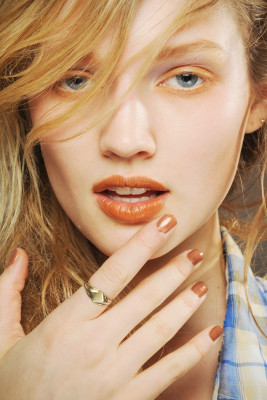 Toni Garrn pic #346046
