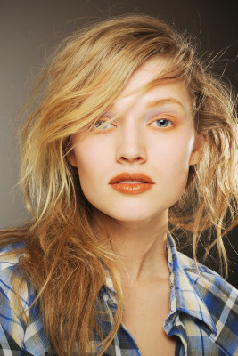 Toni Garrn pic #346039