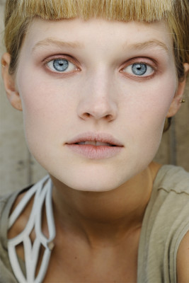 Toni Garrn pic #413741
