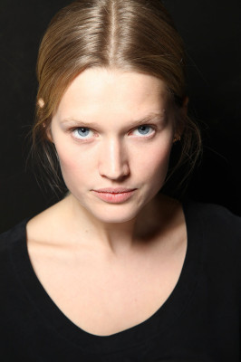 Toni Garrn pic #447538