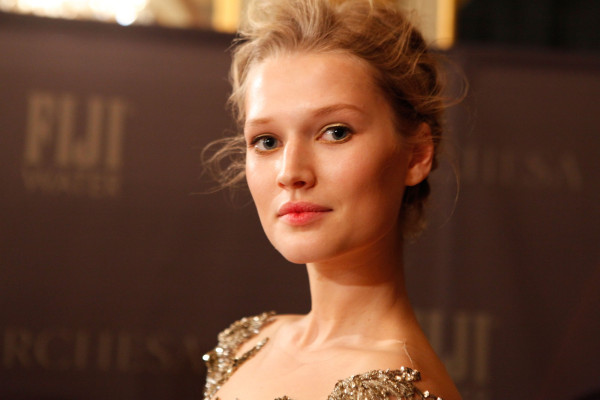 Toni Garrn pic #473601