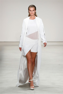 Toni Garrn pic #956576